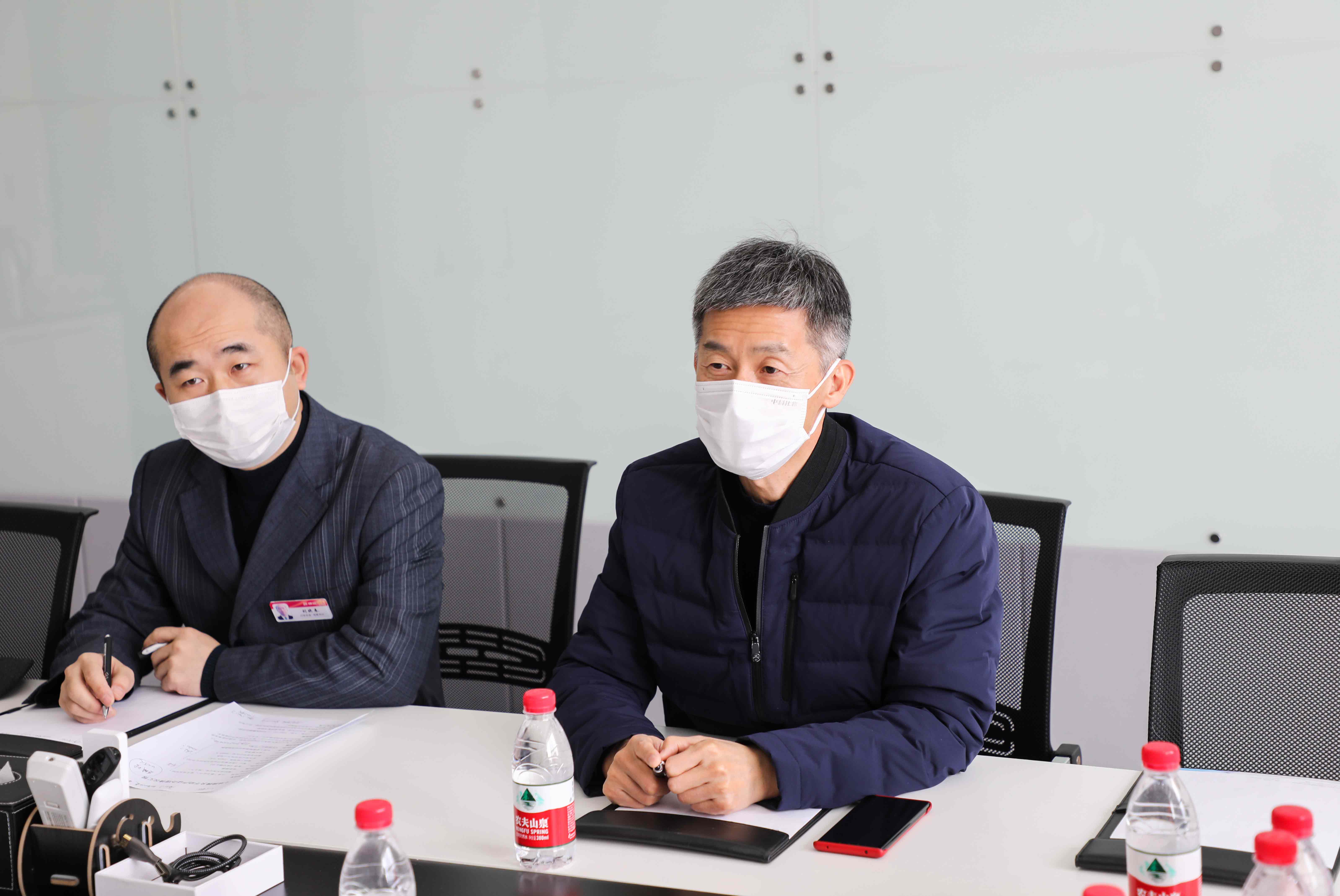 哈尔滨新区党工委副书记、管委会主任，，，，，松北区委副书记、区长肖彬一行莅临杏耀平台走访调研_杏耀平台：机械人及智能工厂解决计划专家