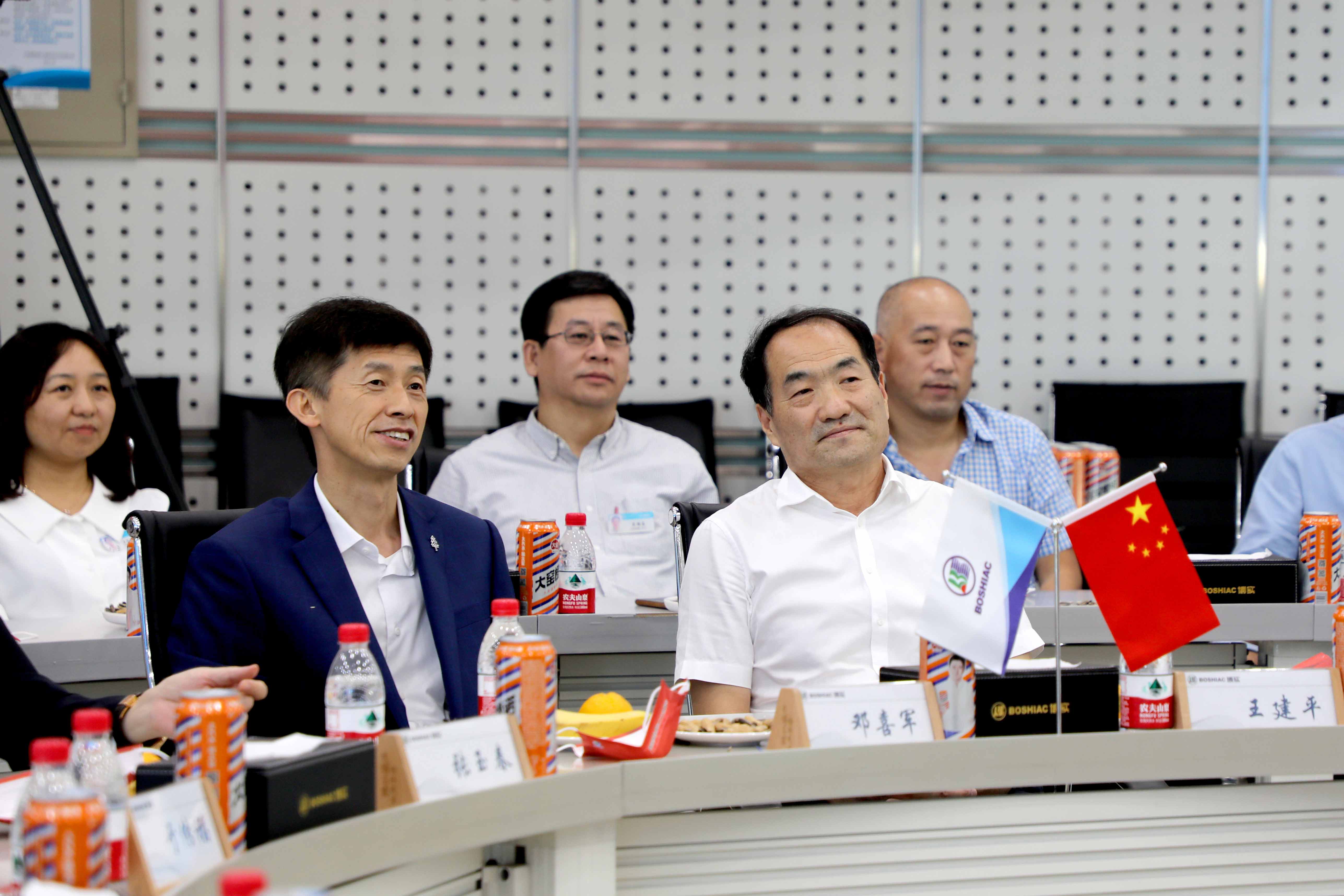 笃实谱华章，，卓越向未来｜杏耀平台建设25周年暨上市10周年线上云庆典圆满举行_杏耀平台：机械人及智能工厂解决计划专家