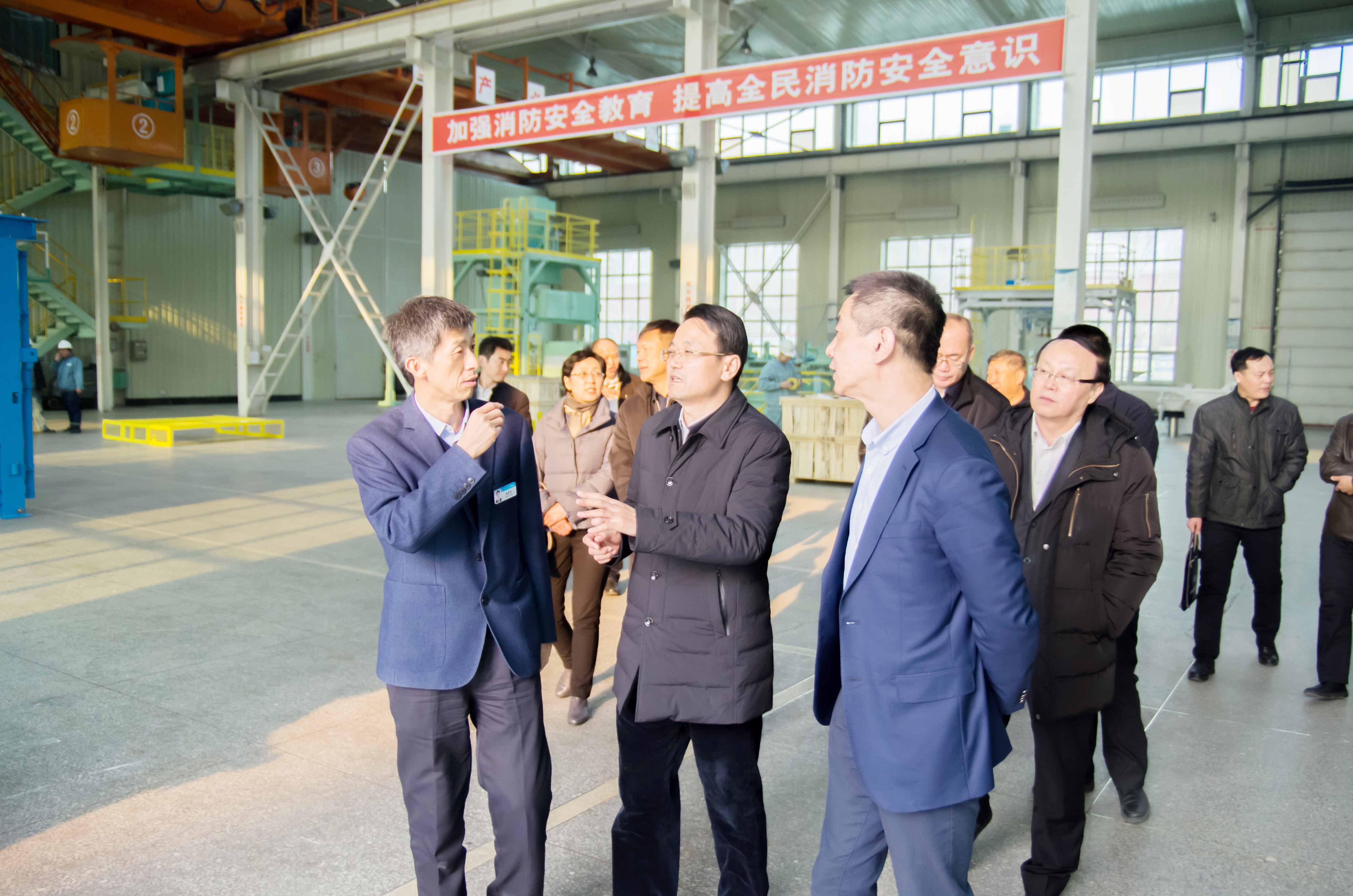 黑龙江副省长程志明深入公司举行调研_杏耀平台：机械人及智能工厂解决计划专家