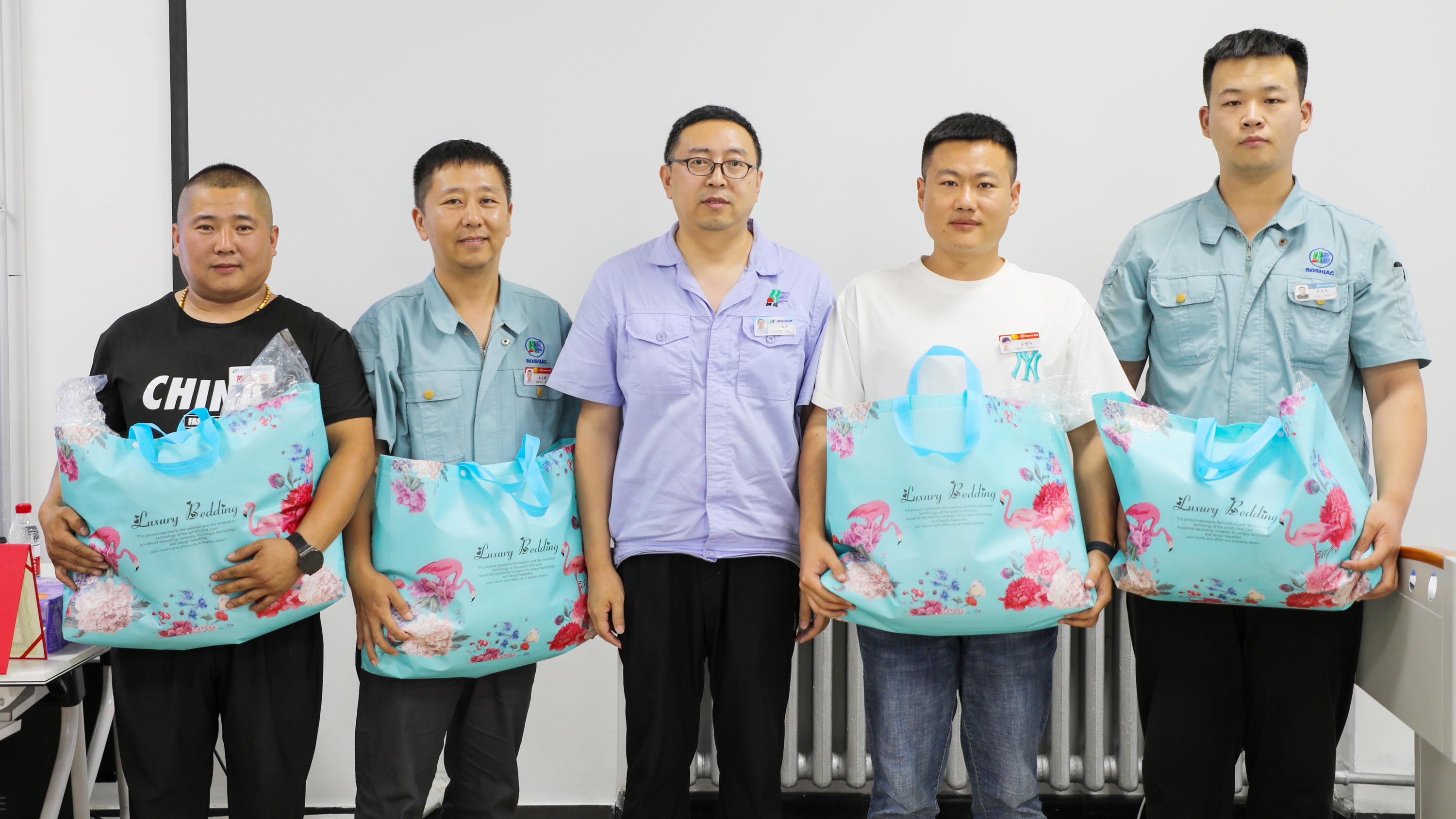 以“赛”促学，，，“学”以致用｜第一届“杏耀平台杯清静知识竞赛”很精彩。。。。。。。。。。。。杏耀平台：机械人及智能工厂解决计划专家